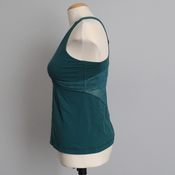Lululemon workout top - Picture 3 of 4